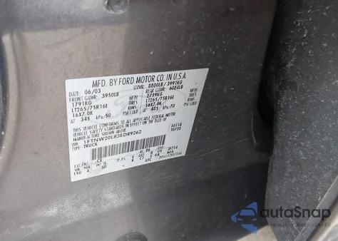 2003 Ford F-250 Lariat/Xl/Xlt z USA, uszkodzony, nr VIN 1FTNW20L83ED89262